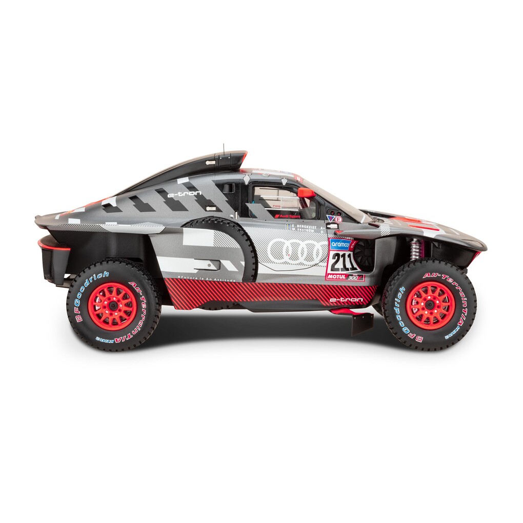 Audi RSQ e-tron modellautó, Dakar 2023, Ekström/Bergkvist, 1:18 méretarány